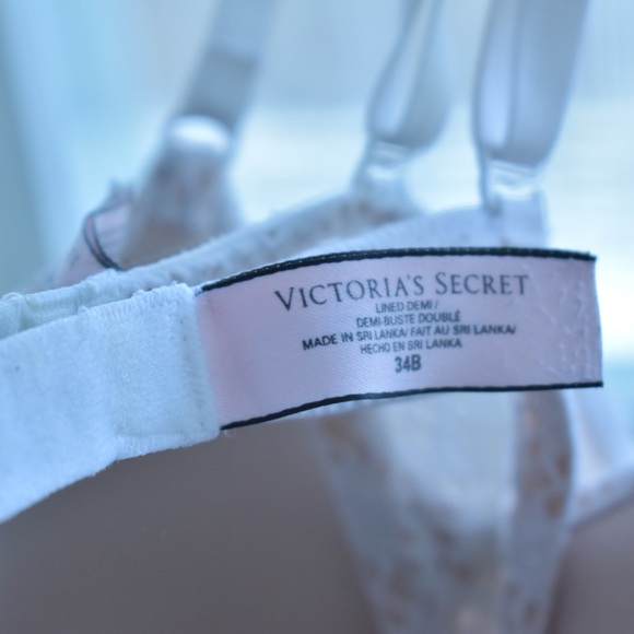 Victoria Secret lace 34B bra - Picture 4 of 4